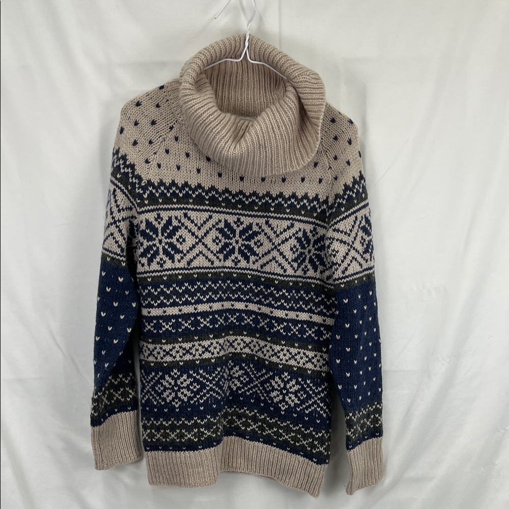 Gander Mountain - Women’s Sweater - Cream and Navy - Heavy - Snowflake - Medium